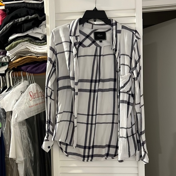 Rails Button Down - Picture 1 of 3